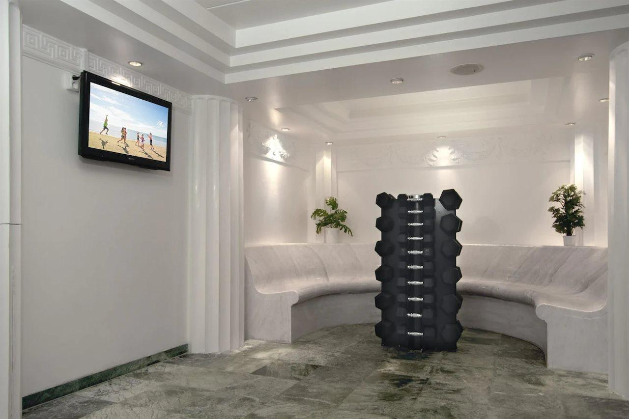 Quality Carlia Hotel 4*